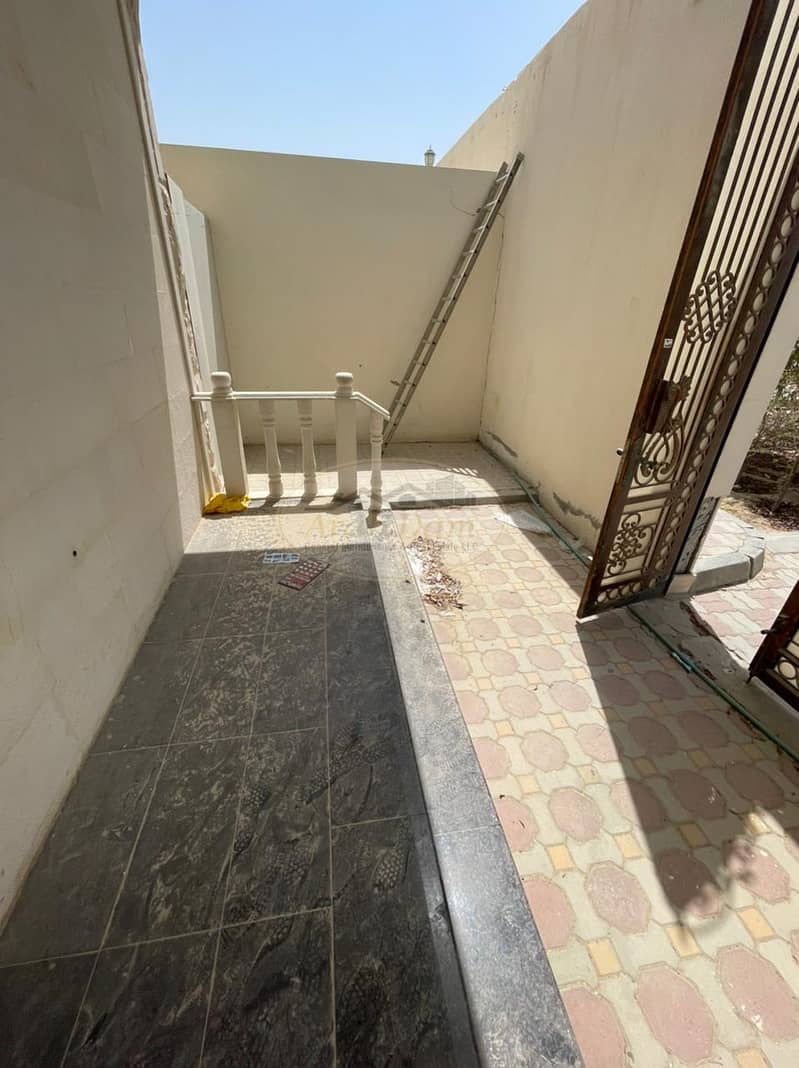 Good offer For rent annex in shakhbout city B / 2 Bedrooms , 3 Bathrooms , majlis - Good location - Good Price