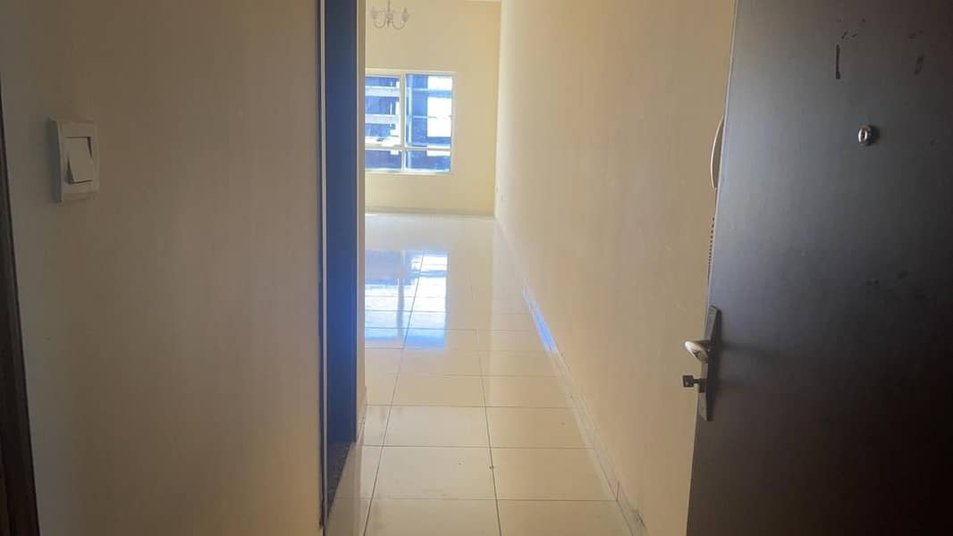 HOT OFFER FOR RENT 1 BED HALL 2 BATH WITH PARKING IN LAKE TOWER C4 HIGHER FLOOR OPEN VIEW IN MAIN SHAIKH MUHAMMAD BIN ZAYED ROAD