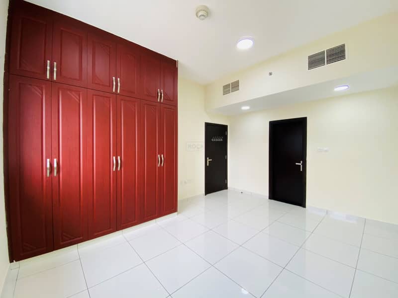 شقة في واحة دبي للسيليكون 1 غرفة 31000 درهم - 3459375