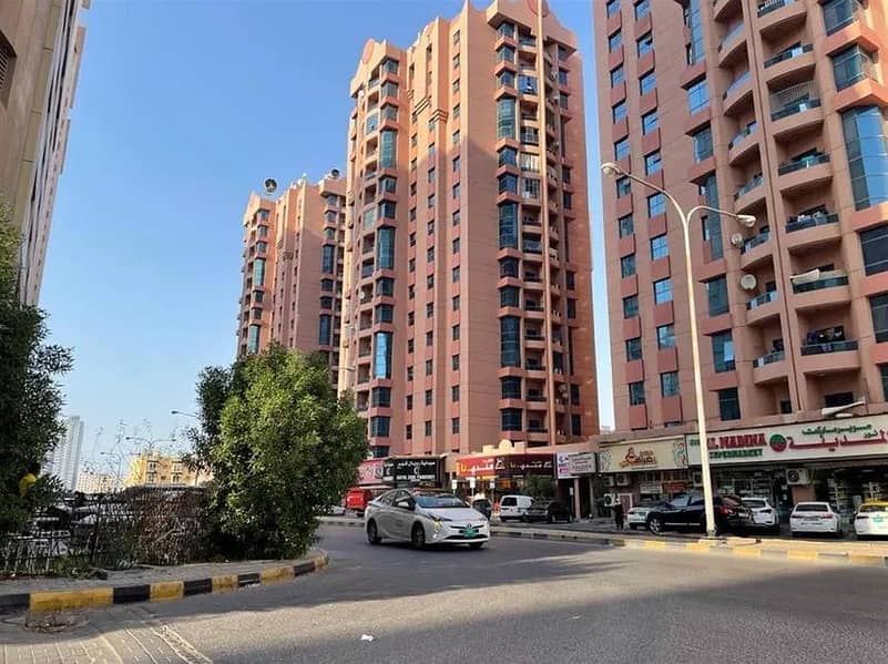 Spacious 2 Bhk and Maid (Nice View) in Naimia Towers