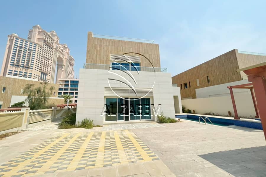 ⚡ Luxurious Villa in Prime Waterfront Development ⚡