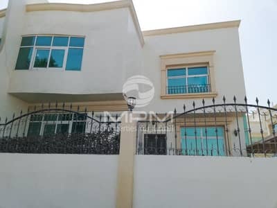 فیلا 6 غرف نوم للايجار في مدينة محمد بن زايد، أبوظبي - Spacious 6 Bedroom Villa with Maid's Room