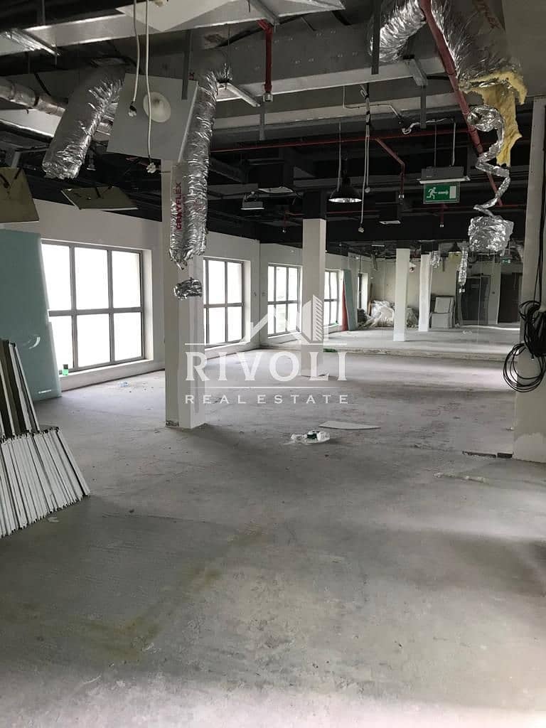 Commercial Villa for Sale in Plaza Boutique, Executive Tower