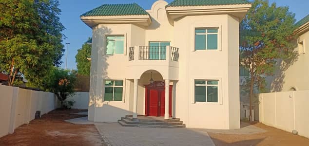 4 Bedroom Villa for Rent in Al Ghubaiba, Sharjah - 4 B/R Central ac villa with big garden, AED. 90,000/-