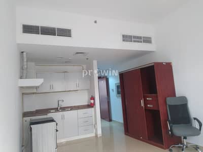 SEMI FURNISHED UNIT | OPEN KITCHEN | WELL MAINTAINED | PRIME LOCATION