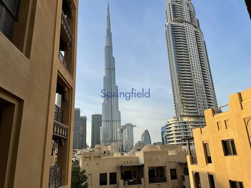 Overlooking Burj Khalifa | Ready for transfer