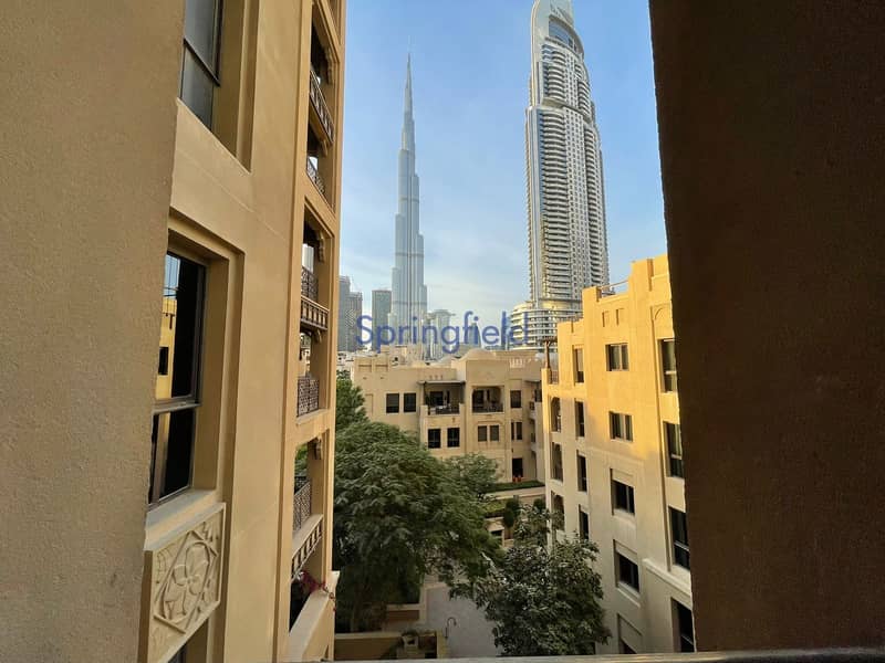 13 Overlooking Burj Khalifa | Ready for transfer