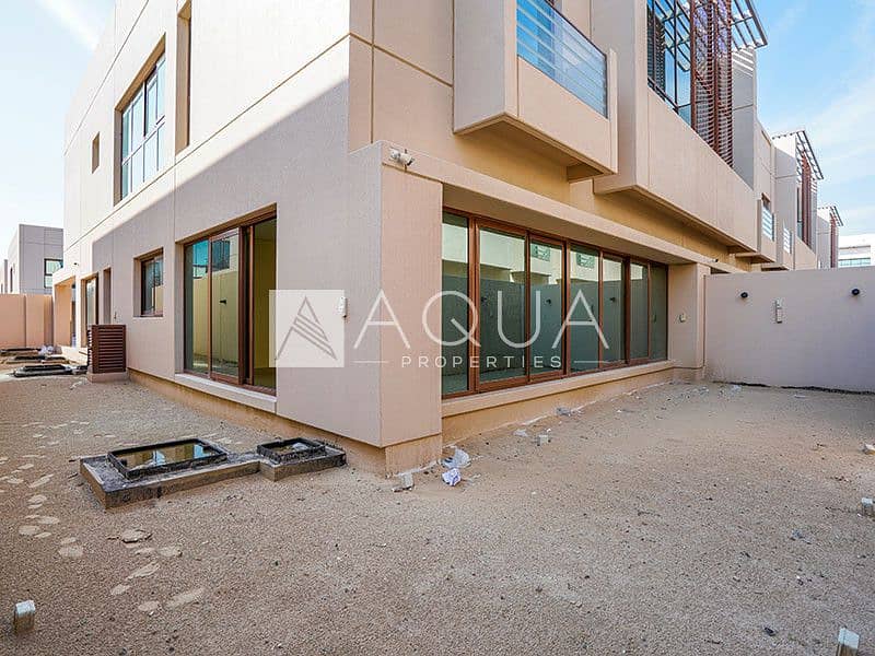 12 G+1 Townhouse | 4 bedrooms | Roof Terrace