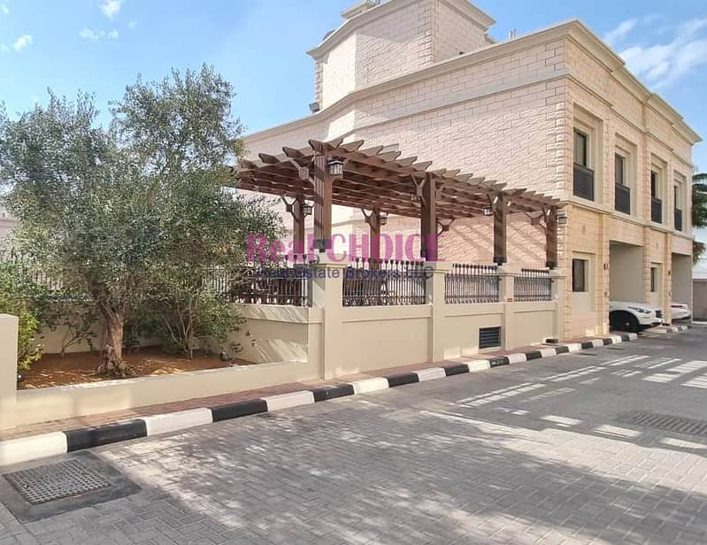 Вилла в Мирдиф，Мирдиф Молл, 3 cпальни, 120000 AED - 5600311