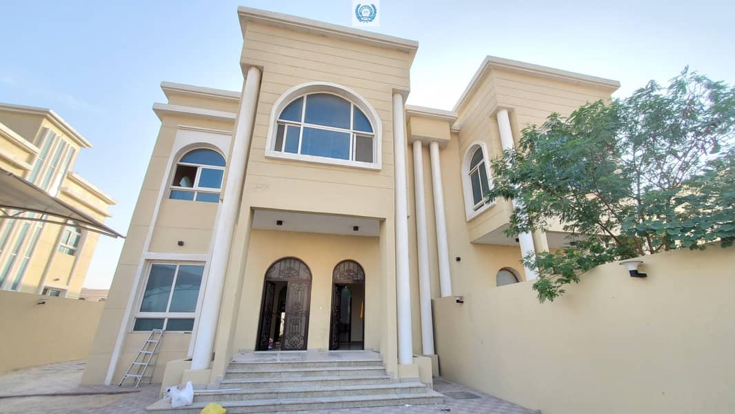 Beautiful 4BHK Villa With Central A/C  In Hoshi Sharjah