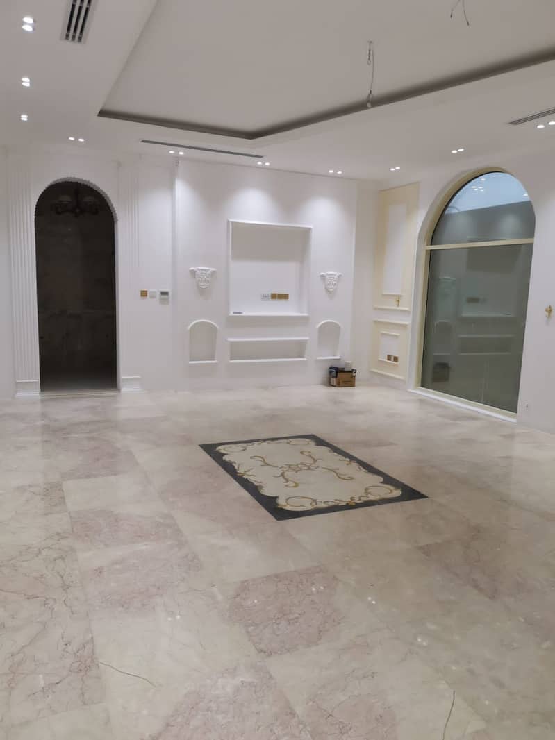 For sale a luxury villa in the Al Nouf area of Sharjah