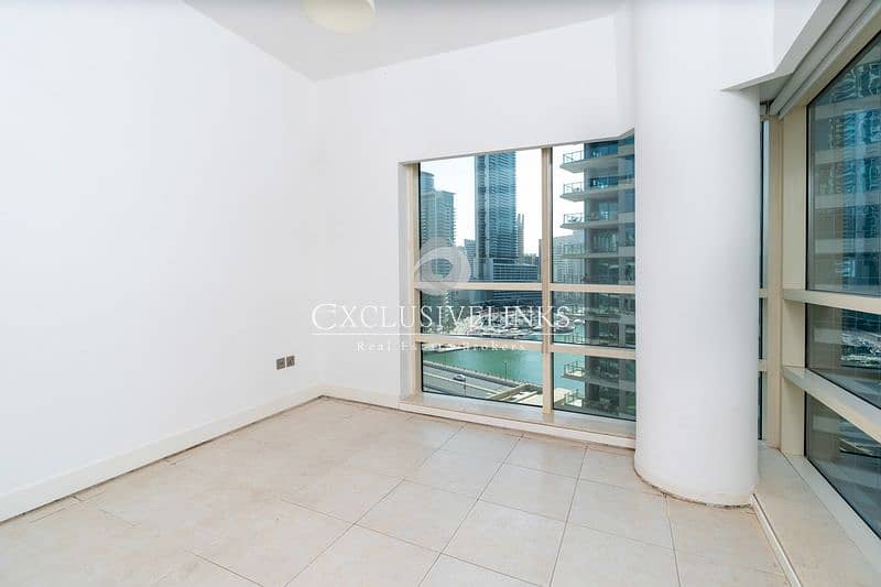 12 Amazing 1 bed with Full Marina View