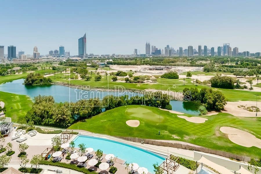 High-floor apt with stunning Golf course view