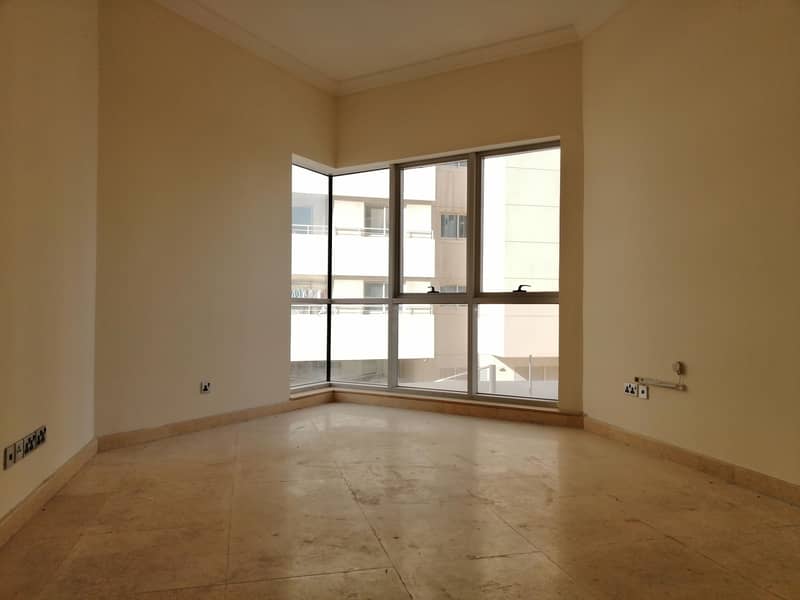 DIRECT FROM LANDLORD | 1 bedroom hall Apartment located next to Deira City Center