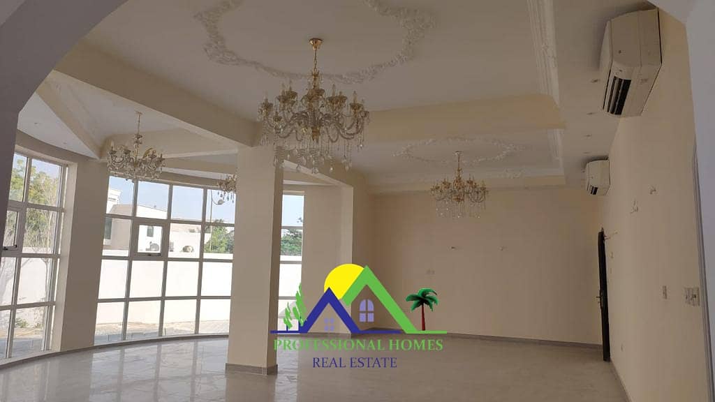 Independent Villa at best Location in Alain