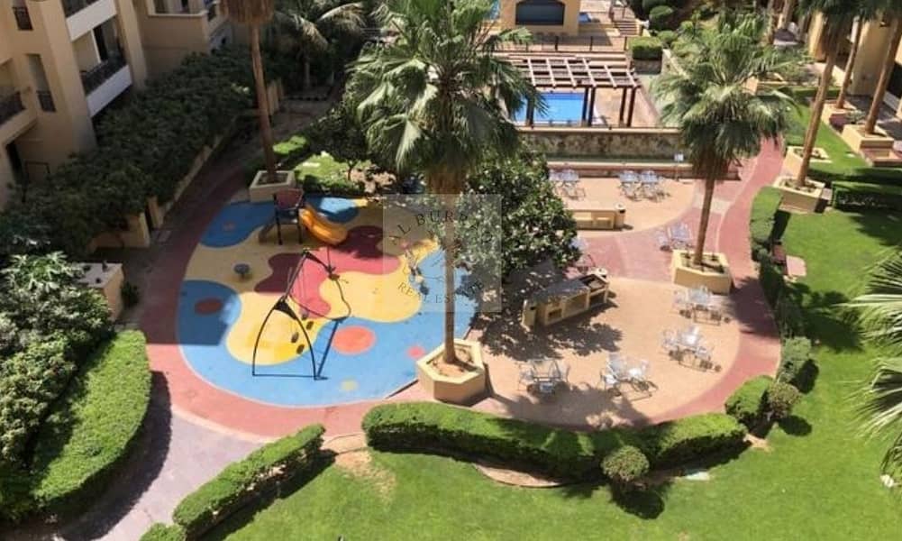 Large 1BR in The Square | All facilities, pool, BBQ playing area