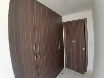 3 Bedroom Apartment for Rent in Dubai Residence Complex, Dubai - SPACIOUS 3BHK WITH  MAID ROOM/LUNDRY/MASTER /GYM +POOL/ KIDES PLAY AREA IN DUBAI LAND