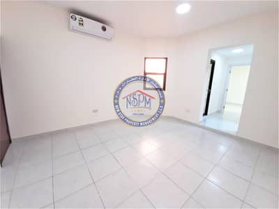 فلیٹ 1 غرفة نوم للايجار في شارع المطار، أبوظبي - شقة في شارع المطار 1 غرف 42999 درهم - 5595609