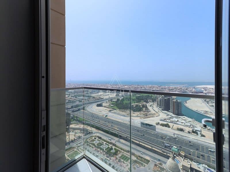 4 Luxurious | Heart of Business Bay | 2 Mins to SZR