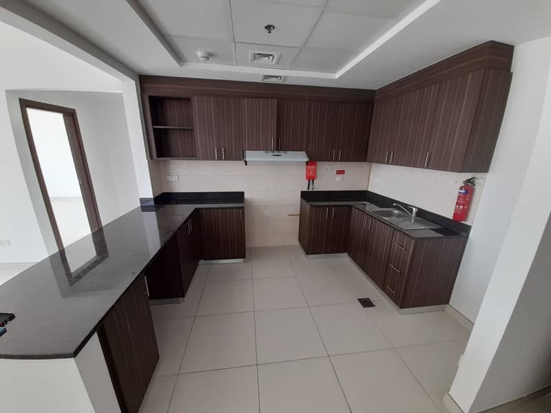 Very Huge 2bhk available rent just 42k with GYM and POOL with all facilities in Dubai land area.