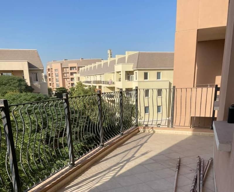 8 Large Layout | 2 Bed |  Park View | High Floor |