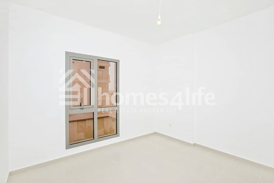 10 Type 3A-3 | 1BR Vacant in Low Level | Bldg Facing