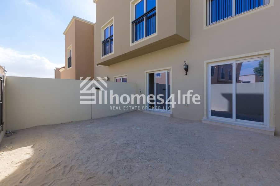 33 Ready 2 Move Brand New Townhouse 3Br Mid