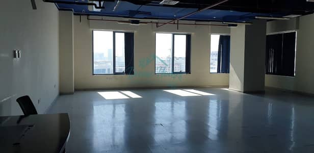 Office for Rent in Dubai Silicon Oasis, Dubai - Large Fitted Office/Wooden Floor/Pantry Inside