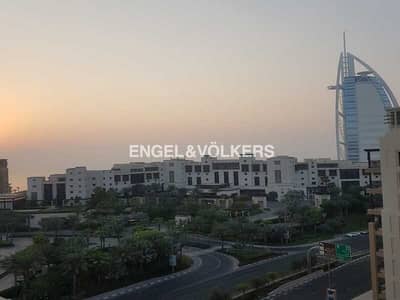 4 Bedroom Penthouse for Sale in Umm Suqeim, Dubai - Burj and Sea View | Luxurious Penthouse|Brand New