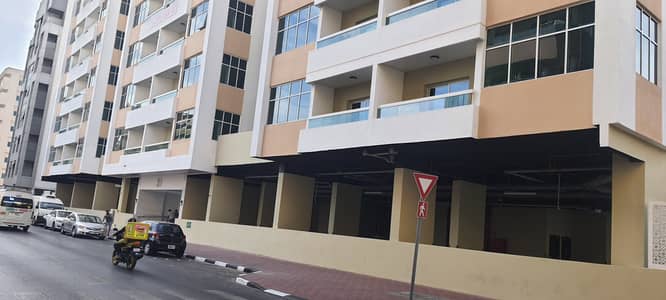1 Bedroom Flat for Rent in Deira, Dubai - BRAND NEW 1 BEDROOM HALL CENTRAL AC WITH BALCONY AND PARKING AL RIGGA