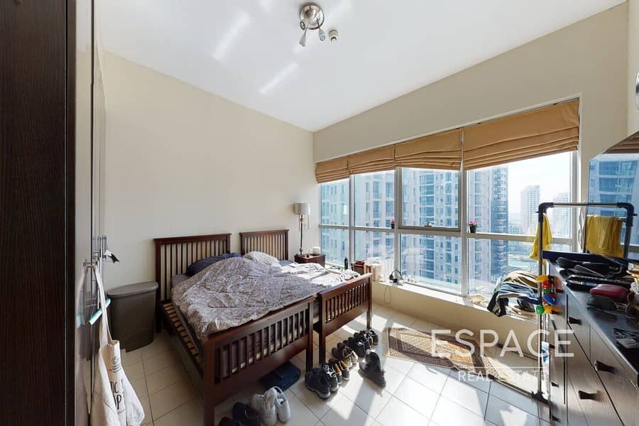 8 Keen To Sell | Sole Agent | Spacious Apartment