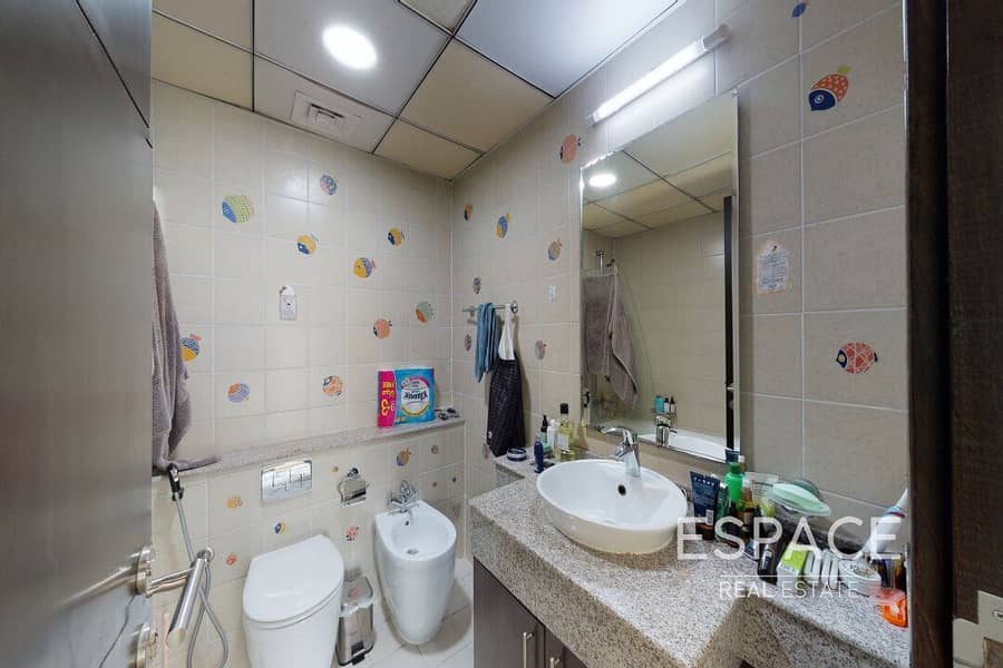 13 Keen To Sell | Sole Agent | Spacious Apartment