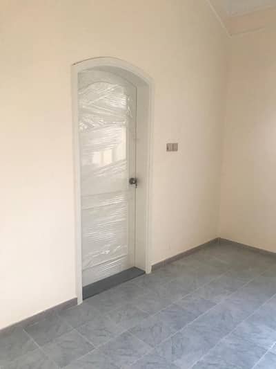 3 Bedroom Villa for Rent in Al Yash, Sharjah - 3 BEDROOM CENTRAL A/C // GARDEN // CAR PARK // SINGLE STOREY // IN AL YASH