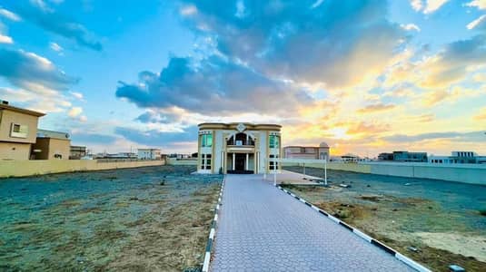 5 Bedroom Villa for Rent in Al Juraina, Sharjah - DOUBLE-STORY VILLA FOR RENT | HUGE COURTYARD | ON QAR STREET