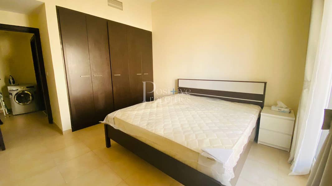 6 FULLY FURNISHED|MID FLOOR|VACANT