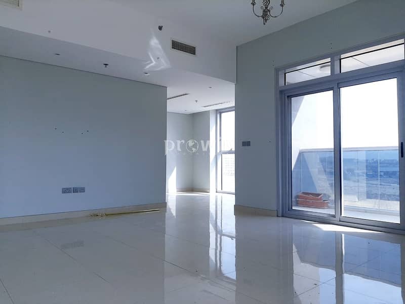 Hot Deal, 2 BR Spacious And Bright! Dewa Building | Prime Location !!!