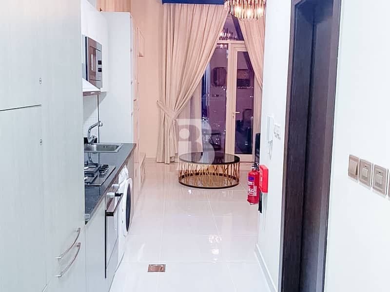 8 Studio | Fully Furnished | Higher Floor