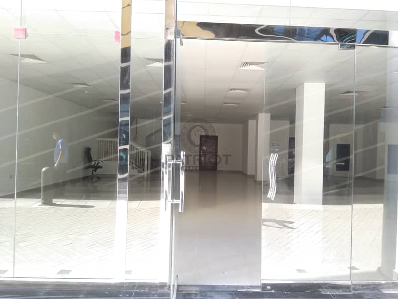 Sheikh Zayed Road Facing  |Prime Location | Huge Fitted Double Story Ready Show Room/shop for Rent