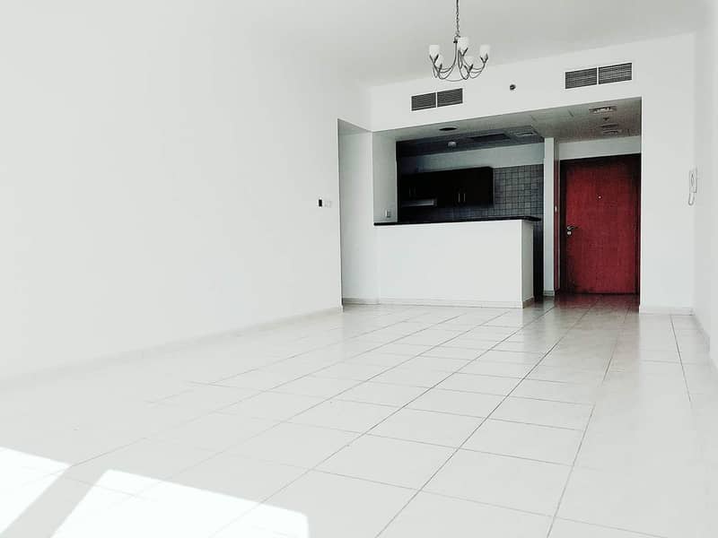 شقة في أبراج سكاي كورتس،مجمع دبي ريزيدنس 1 غرفة 29000 درهم - 5474444