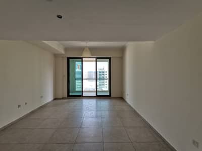 Spacious Fantastic 3bhk/ Maidroom /1950 Sq. Ft / 80k Yearly