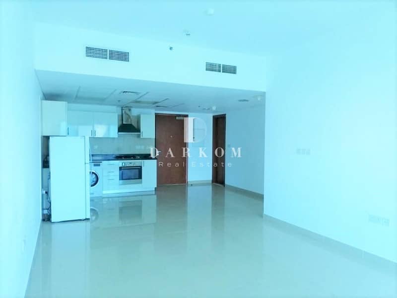 1 BR With Balcony | High Floor | Kitchen Equipped | Good Layout