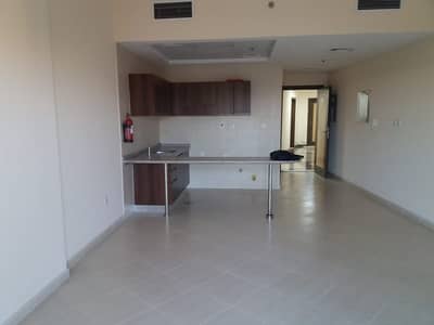 SPECIOUS STUDIO FOR RENT IN 25K BY 4 CHEQUES IN SILICON OASIS NEAR SILICON CENTRAL MALL