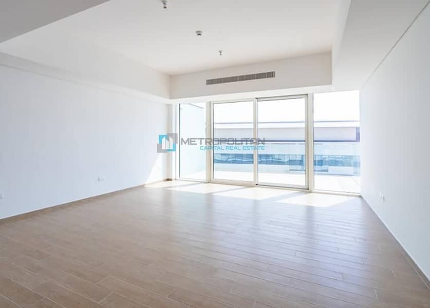 Pristine Unit|Spectacular View| Beachfront Lifestyle