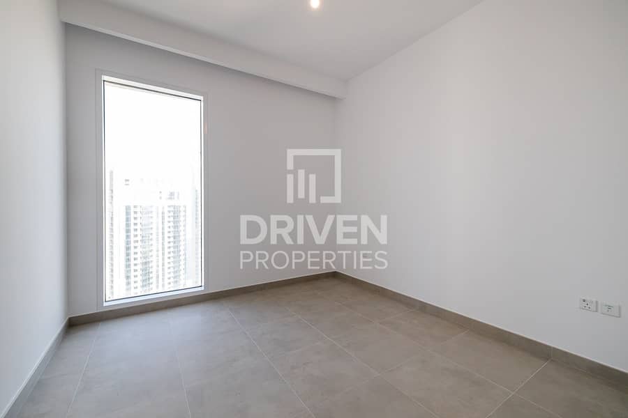 8 Creek and Park View | On High Floor Apt