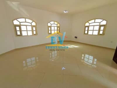 شقة 1 غرفة نوم للايجار في مدينة محمد بن زايد، أبوظبي - شقة في المنطقة 27 مدينة محمد بن زايد 1 غرف 42000 درهم - 5621168