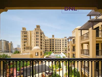 4 Bedroom Penthouse for Sale in Umm Suqeim, Dubai - Delightful View of Burj Al Arab | Luxurious Apartment | Affordable Price