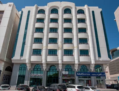 شقة 1 غرفة نوم للايجار في شارع المطار، أبوظبي - شقة في برج المنهل شارع المطار 1 غرف 40000 درهم - 5548528