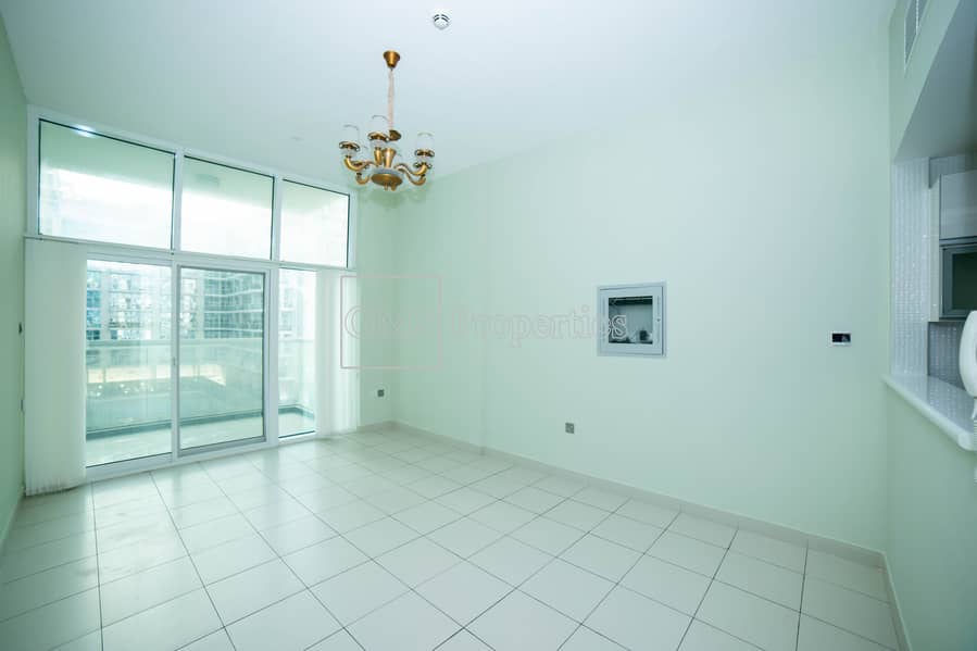 位于迪拜影城，闪耀公寓3号 1 卧室的公寓 39000 AED - 5601882