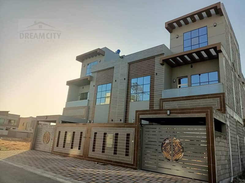 Villa for sale in the Emirate of Ajman, a very nice personal finishing, at a very attractive price in the Jasmine area