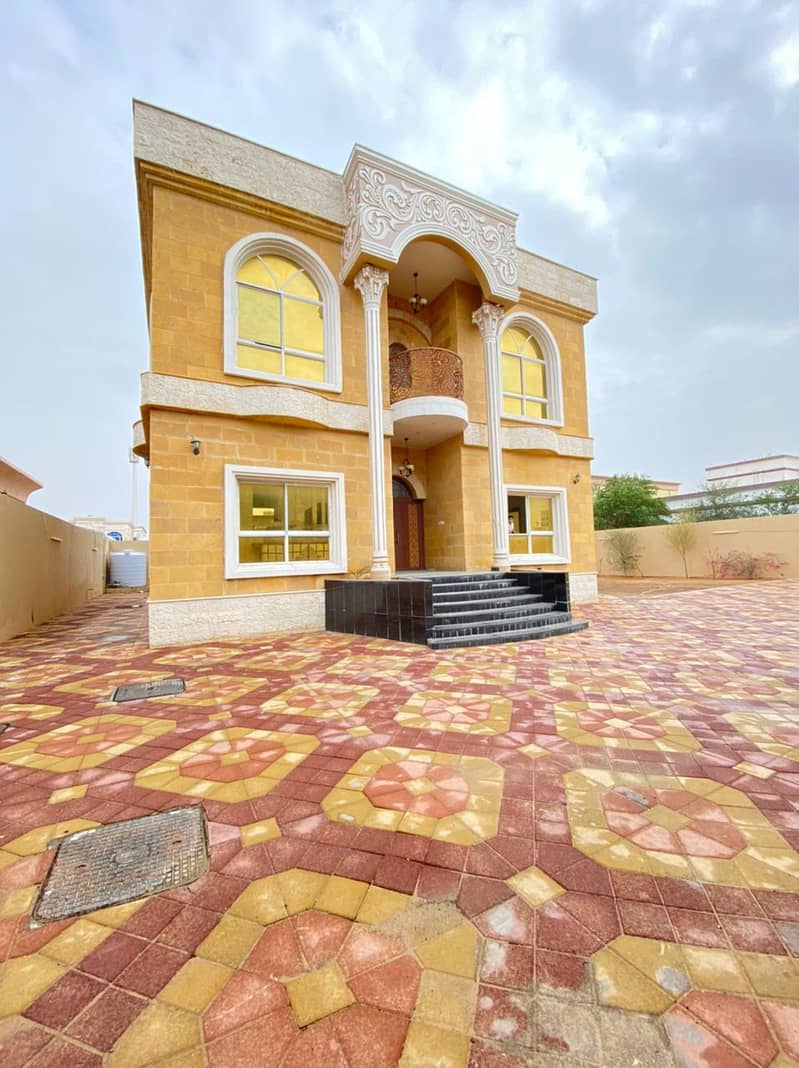 Two-storey villa for rent in Ajman, Al Hamidiya area, large yard, with back
